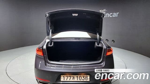 Kia All New K7 Noblesse, 2019 19