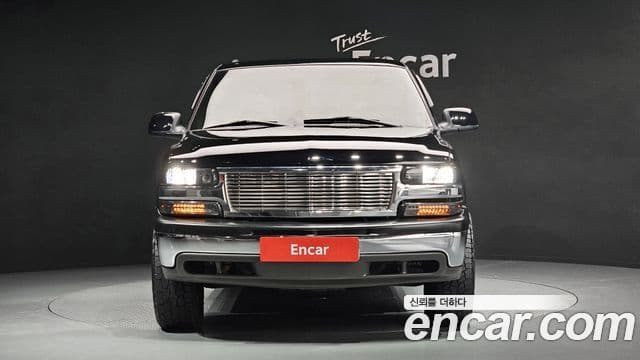 Chevrolet Suburban, 2001 3