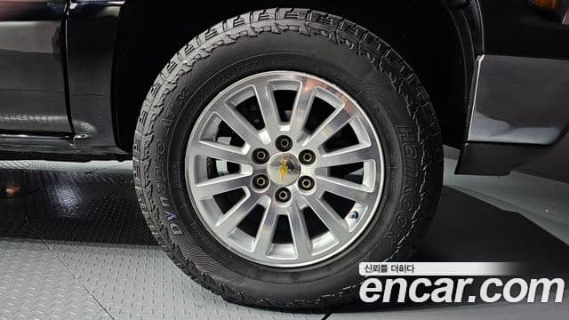 Chevrolet Suburban, 2001 все фото