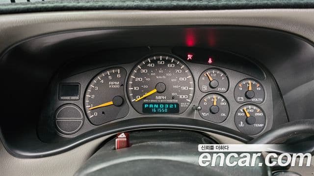 Chevrolet Suburban, 2001 8