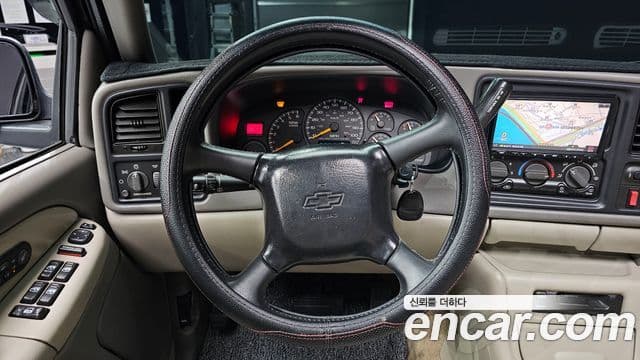 Chevrolet Suburban, 2001 13