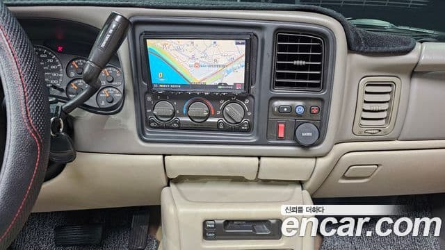 Chevrolet Suburban, 2001 15