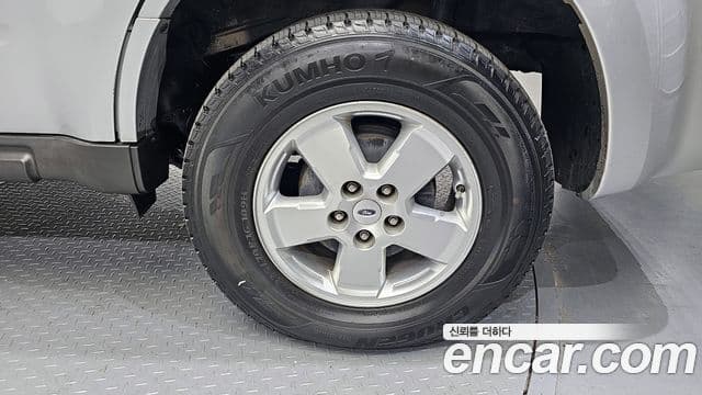 Ford Escape 2세대, 2011 все фото