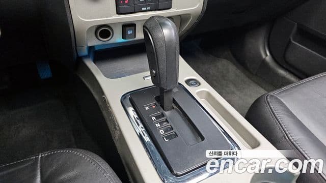 Ford Escape 2세대, 2011 9