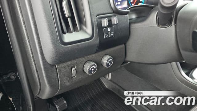 Chevrolet(GM대우) real New 콜로라도 3.6 익스트림-X 4WD, 2021 14