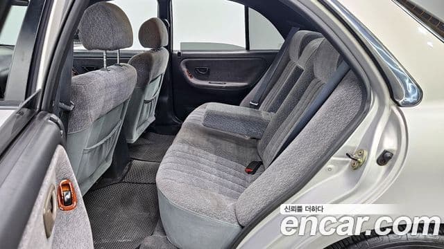 Hyundai Sonata II 2.0 GLS, 1994 12