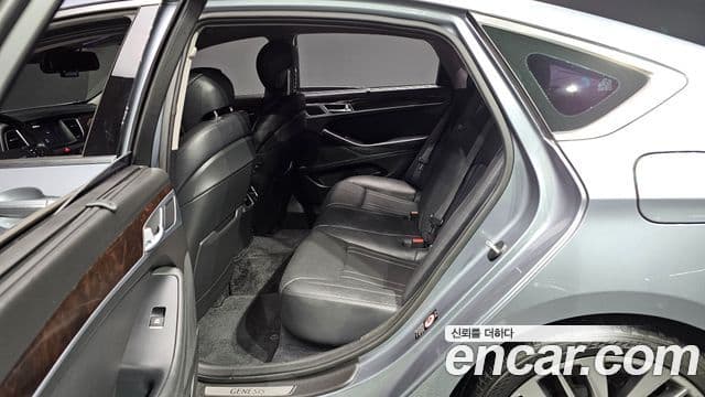 Hyundai Genesis DH Exclusive, 2015 11