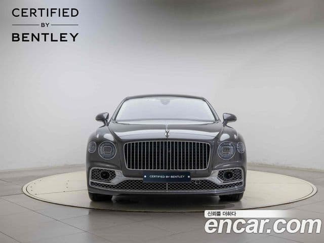 Bentley Flying Spur 3세대 4.0 Azure, 2024 3