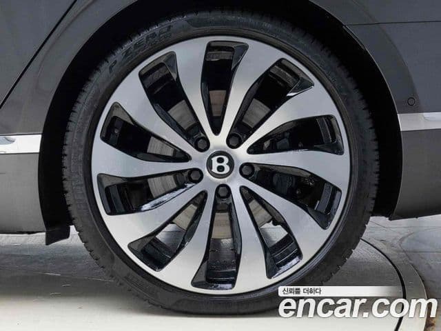 Bentley Flying Spur 3세대 4.0 Azure, 2024 все фото