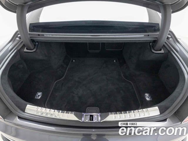 Bentley Flying Spur 3세대 4.0 Azure, 2024 12