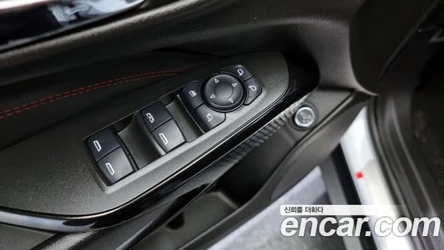 Chevrolet(GM대우) Trax кроссовер 1.2 RS, 2024 14