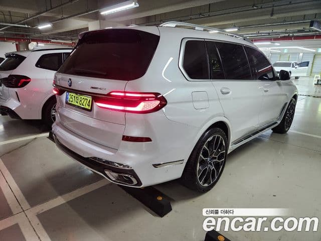 BMW X7 (G07) xDrive 40i M Sport 6인승, 2025 4