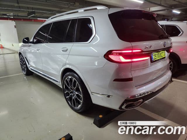 BMW X7 (G07) xDrive 40i M Sport 6인승, 2025 все фото