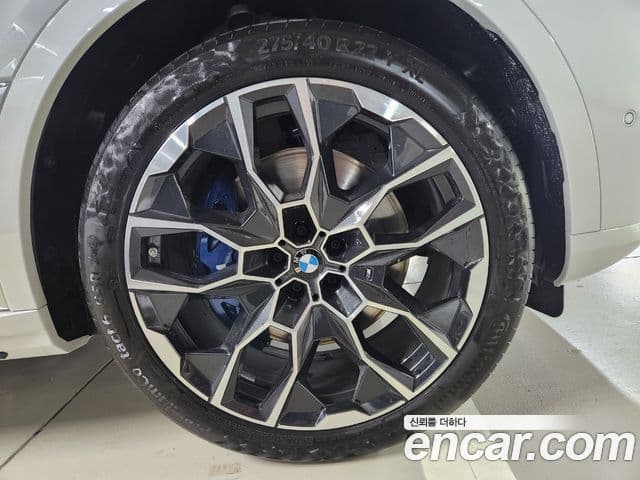 BMW X7 (G07) xDrive 40i M Sport 6인승, 2025 20