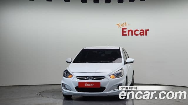 Hyundai Accent(новый кузов / новое поколение) Premier, 2013 3