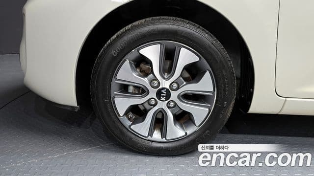 Kia The / новый New Morning Luxury, 2016 все фото