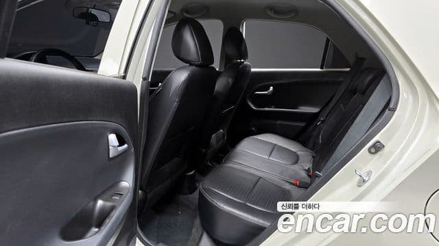 Kia The / новый New Morning Luxury, 2016 12