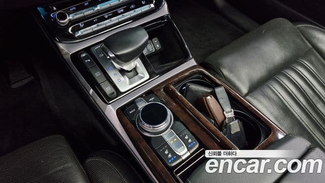 Genesis EQ900 Luxury, 2016 9