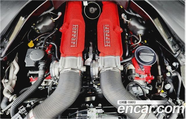 Ferrari 포르토피노 M 3.9 V8, 2023 19