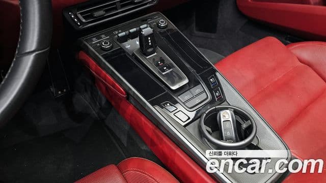 Porsche 911 (992) Carrera 4S кабриолет, 2020 9