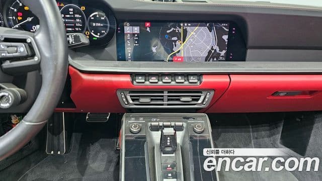 Porsche 911 (992) Carrera 4S кабриолет, 2020 14