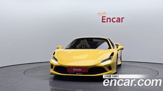 Ferrari F8 스파이더 3.9 V8, 2021 3