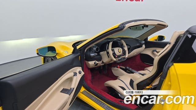 Ferrari F8 스파이더 3.9 V8, 2021 10