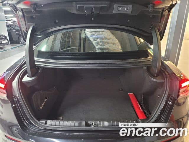 Maserati 기블리 3세대, 2022 6