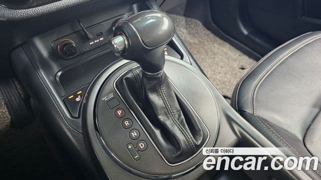 Kia Sportage R люксовая версия, 2013 9