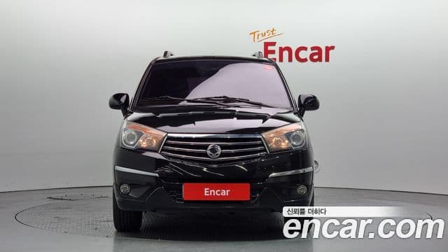 KG모빌리티(SsangYong) Korando 투리스모 4WD 9인승 Adventure 60th Edition, 2015 3