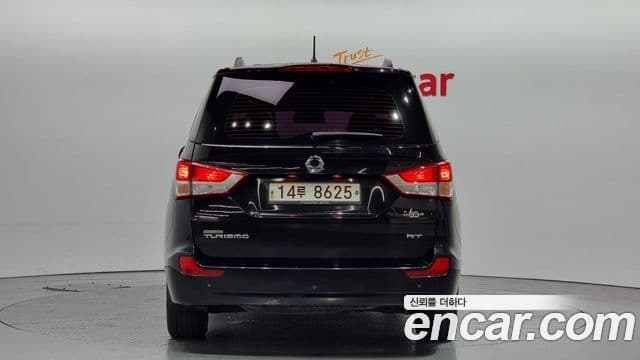 KG모빌리티(SsangYong) Korando 투리스모 4WD 9인승 Adventure 60th Edition, 2015 4