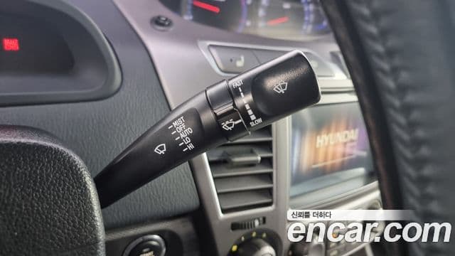 KG모빌리티(SsangYong) Korando 투리스모 4WD 9인승 Adventure 60th Edition, 2015 18