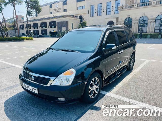 Kia Carnival R President, 2013 1