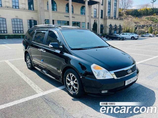 Kia Carnival R President, 2013 3