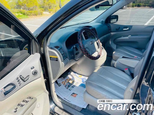 Kia Carnival R President, 2013 9