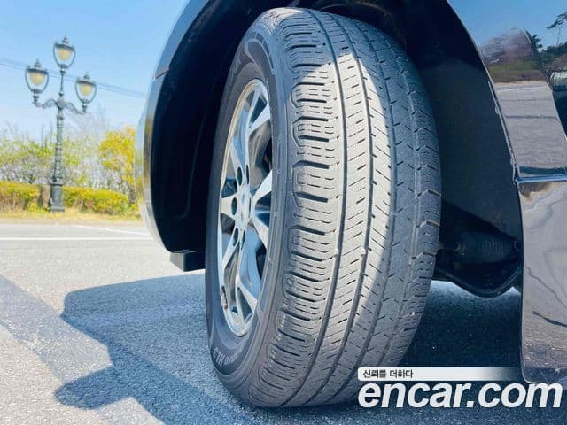 Kia Carnival R President, 2013 10