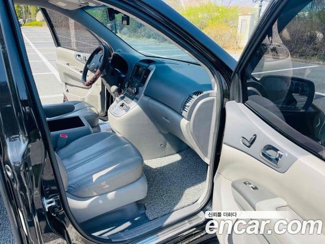 Kia Carnival R President, 2013 11