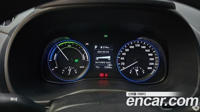 Hyundai Kona гибрид Special, 2020 8