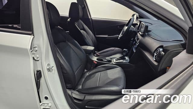 Hyundai Kona гибрид Special, 2020 10