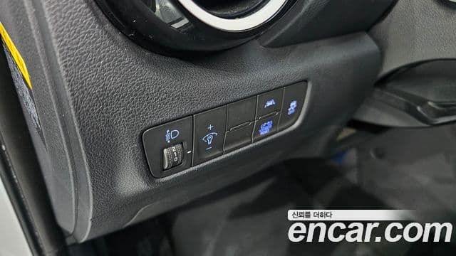 Hyundai Kona гибрид Special, 2020 16