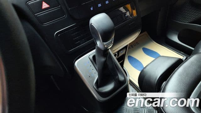 Hyundai Staria 11인승, 2022 9