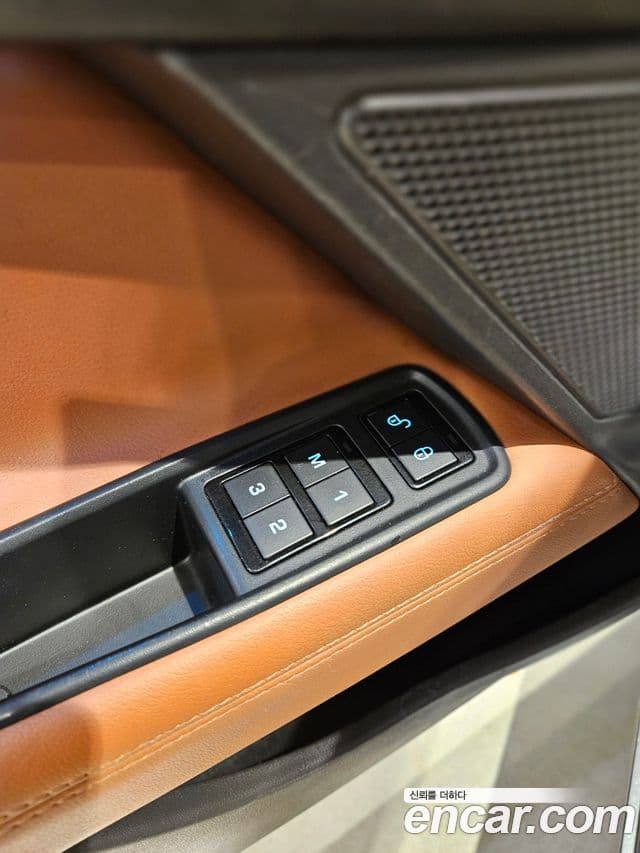 Jaguar XE Prestige, 2016 14