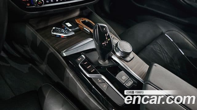 BMW 5시리즈 (G30) 530i M Sport Plus, 2017 9