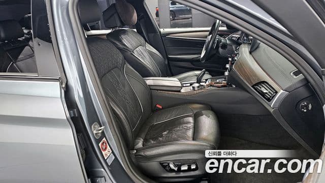 BMW 5시리즈 (G30) 530i M Sport Plus, 2017 10
