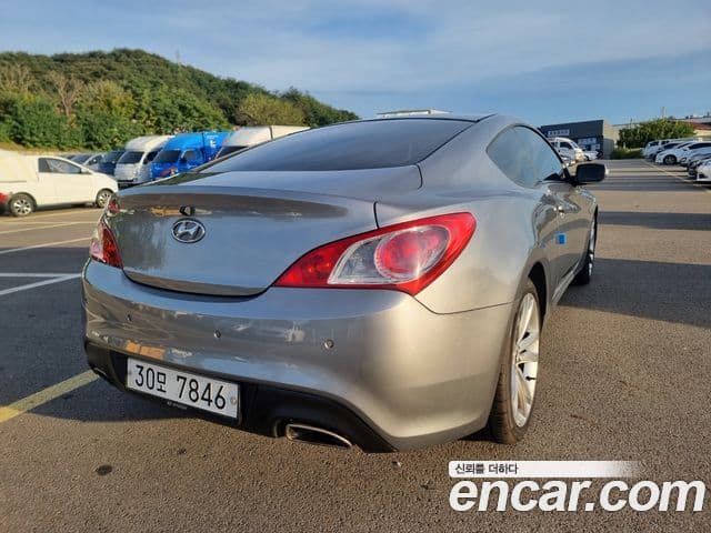 Hyundai Genesis купе 200 турбо P, 2009 2