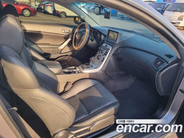 Hyundai Genesis купе 200 турбо P, 2009 11
