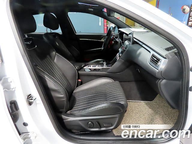 Genesis G70 Sport пакет, 2019 8