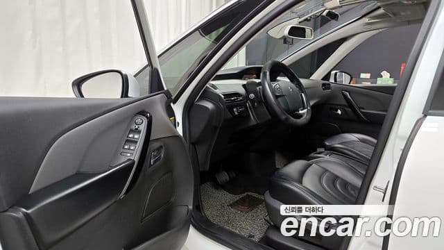 Ситроен / DS Grand C4 피카소 1.6 B-HDI Feel (название комплектации), 2018 11