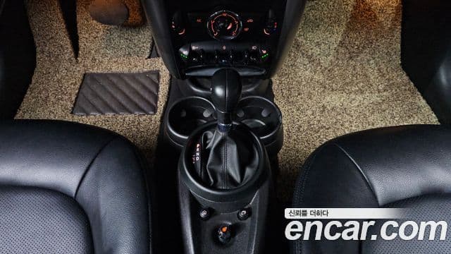 Mini Cooper D Countryman 1세대, 2015 9