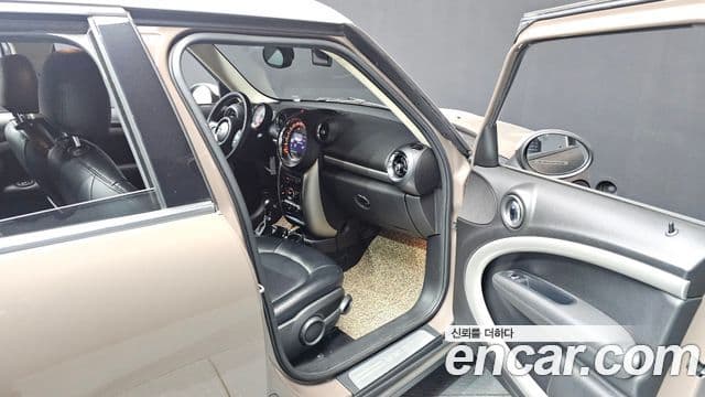 Mini Cooper D Countryman 1세대, 2015 11